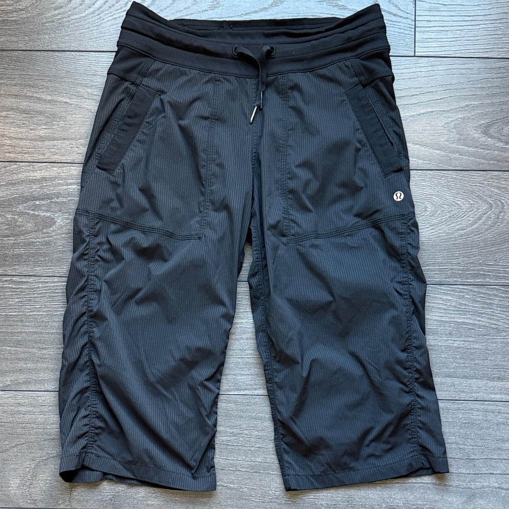 lululemon athletica Black Cropped Athletic Pants